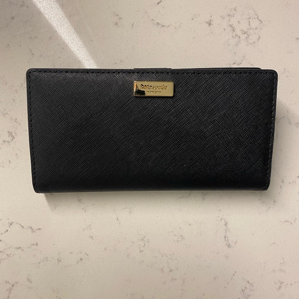 Kate Spade-Morgan Slim Bifold Wallet-new